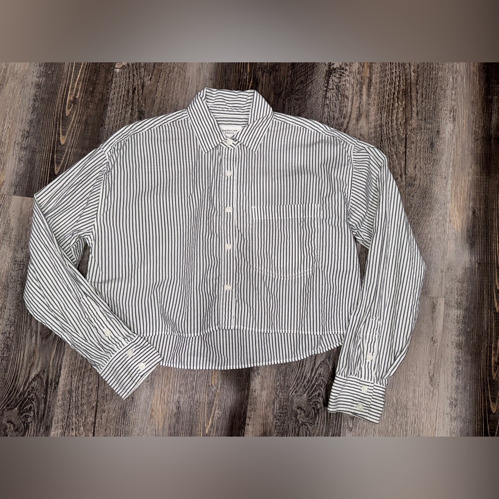 American Eagle AE Black/Charcoal and White Striped Women’s Shirt, Size Small